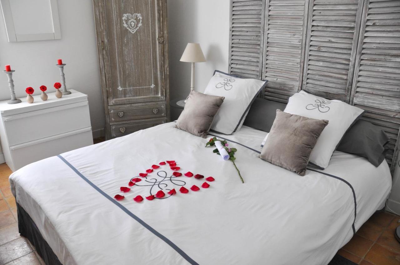 Suite De L'Olivier Au Mas Au Coeur De La Provence &Spa سان كانا الغرفة الصورة